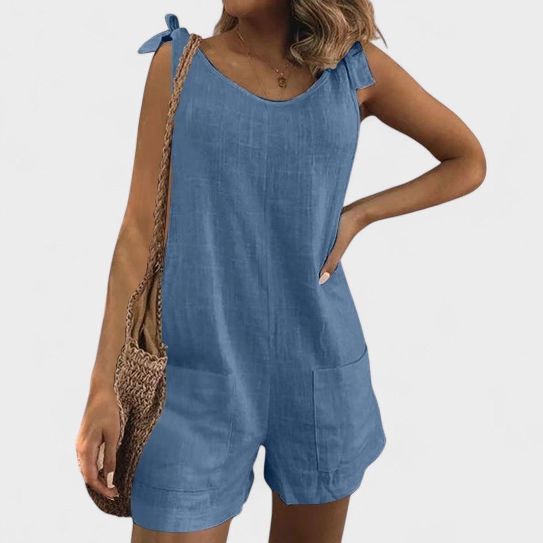 Deimena - Jumpsuit taskutega õlgadel ja paelaga