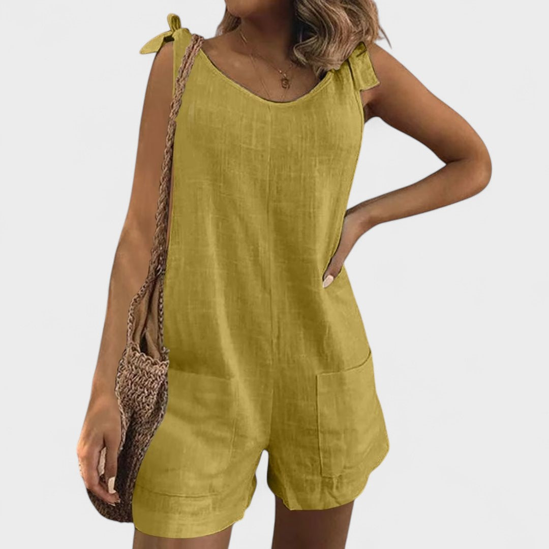 Deimena - Jumpsuit taskutega õlgadel ja paelaga