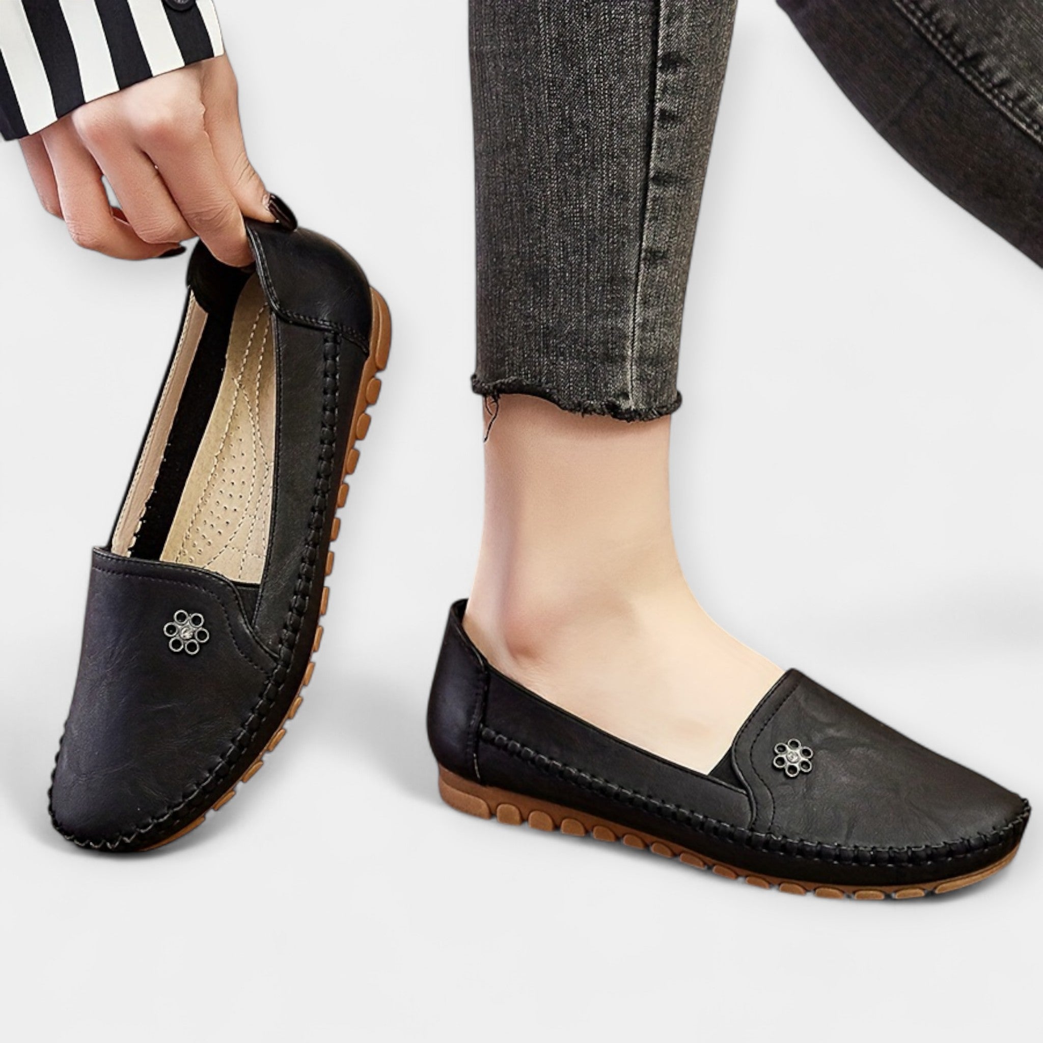Mugavad Slip-On Kingad Pehme Tallaga