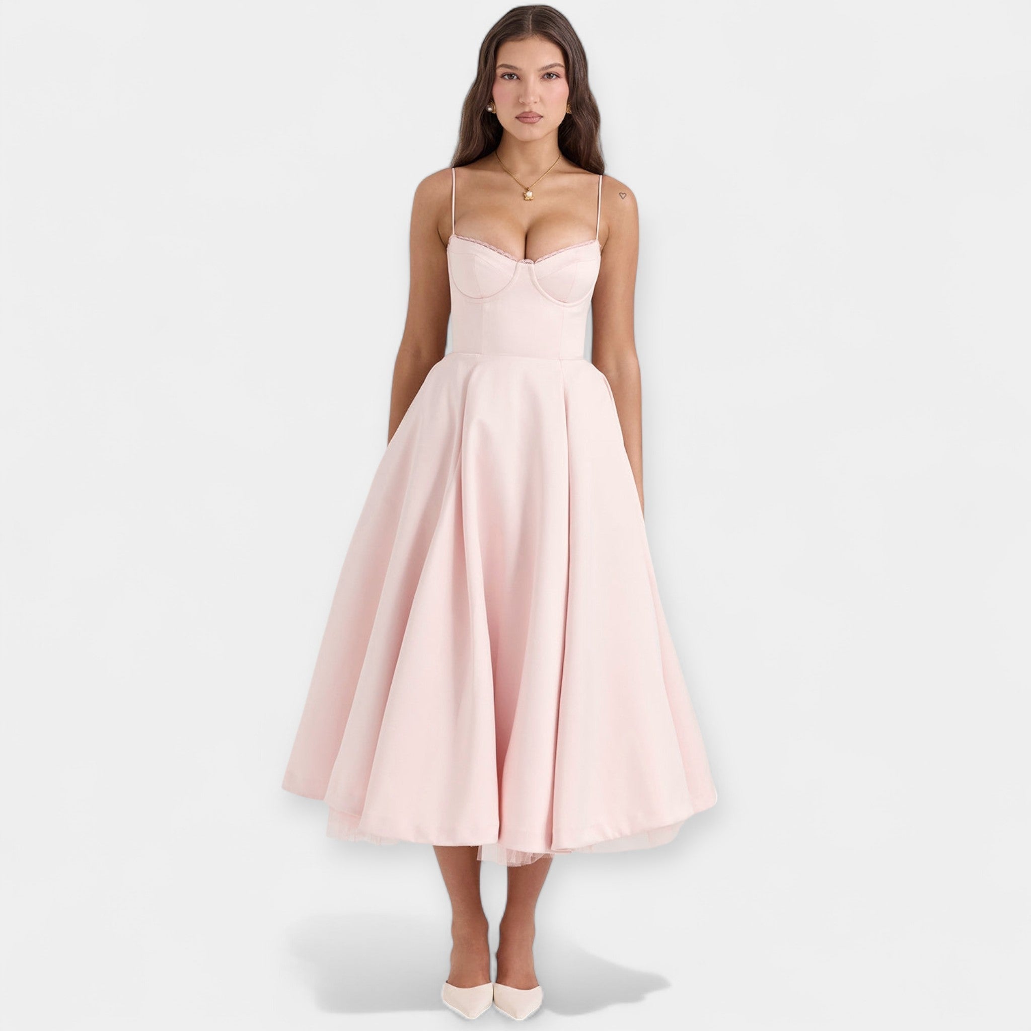 Midi Kleid Tiuliga ja Stiiliga
