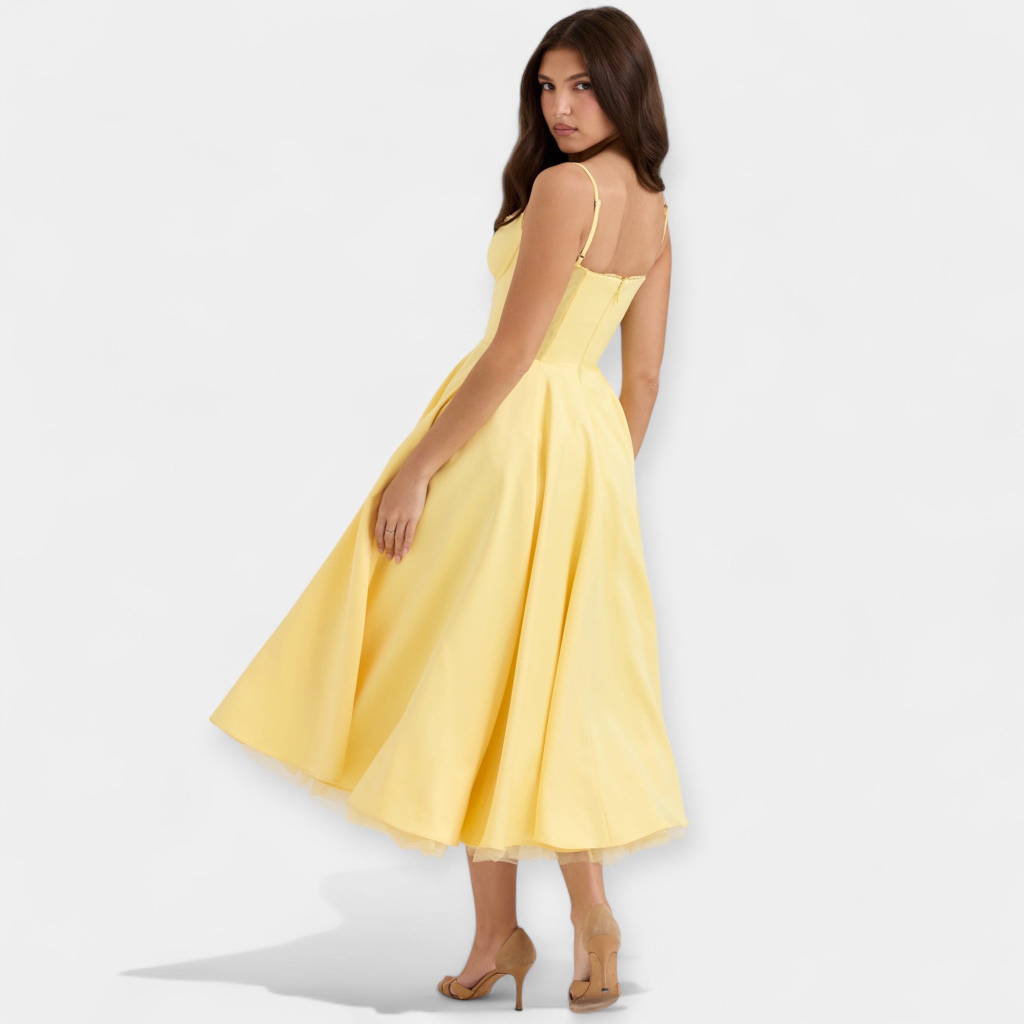 Midi Kleid Tiuliga ja Stiiliga