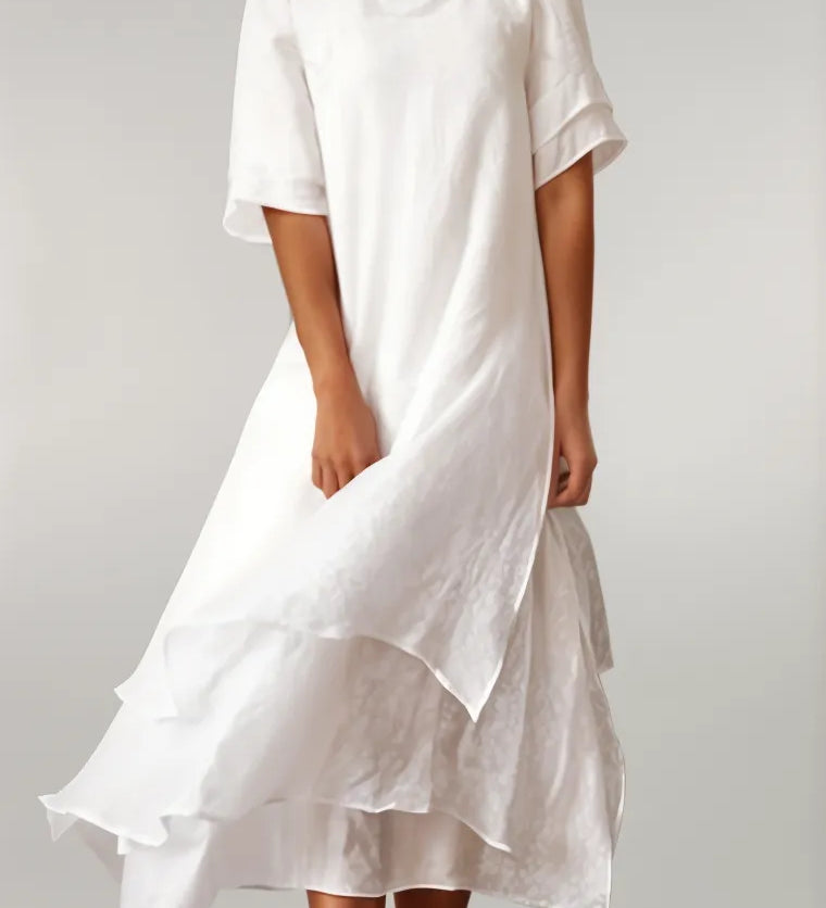 Maja Kleit Elegantsede Volangidega
